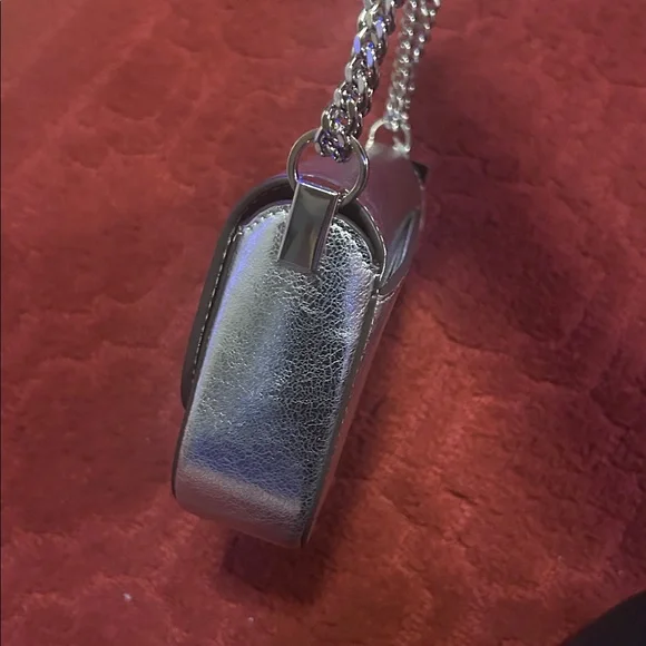 🩶BRAND NEW WITH TAGS🩶Kate Spade Metallic Silver Shoulder Bag - Picture 5 of 16